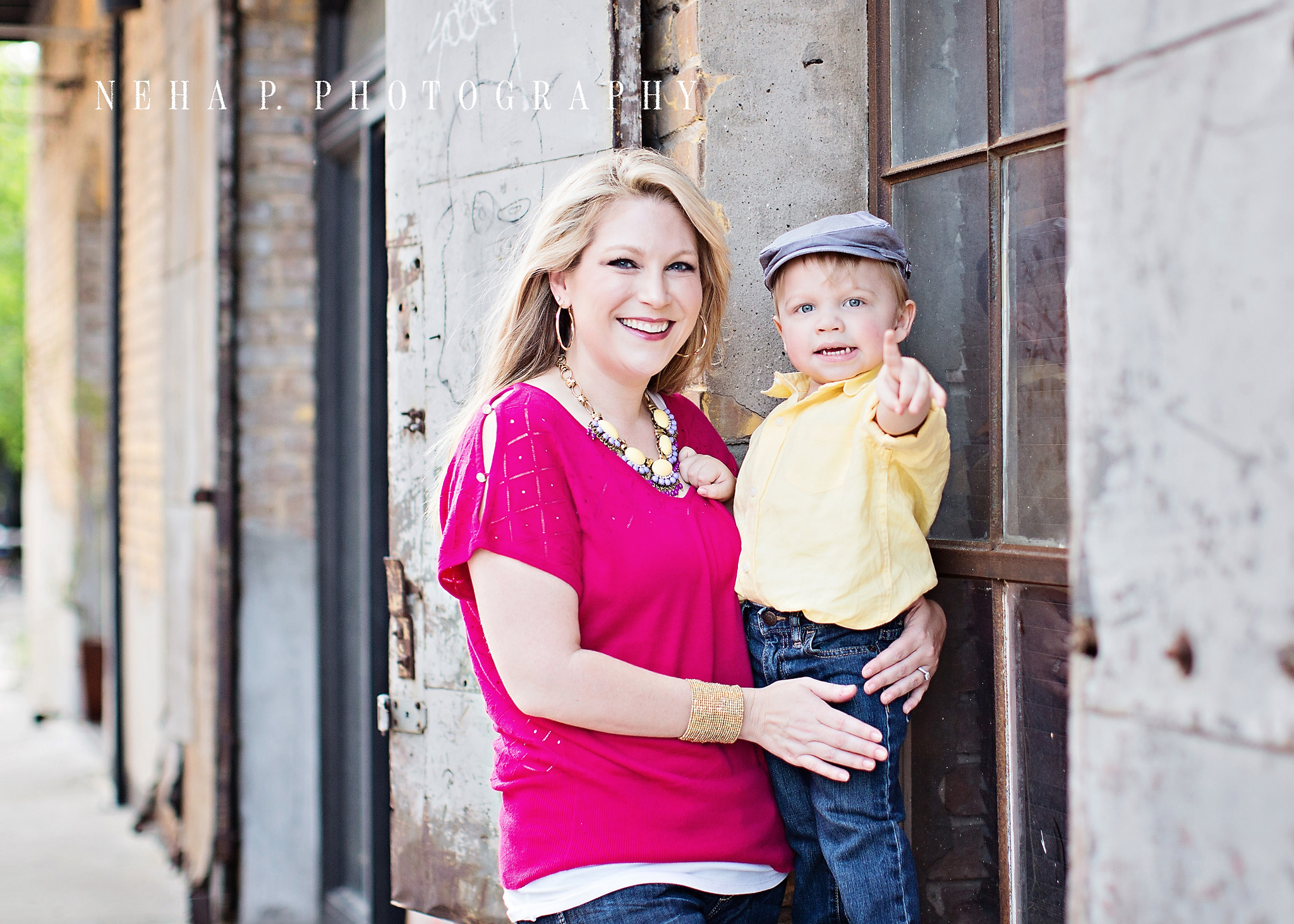downtown-houston-family-photographer-the-wyble-family-urban